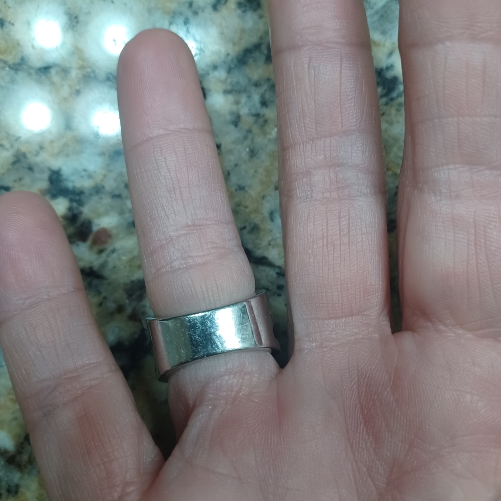 Silver pearl ring - Picture 2 of 4